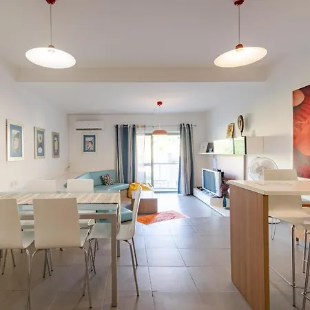 Vista 86 St Julians Urban Retreat Apartament St. Julian's